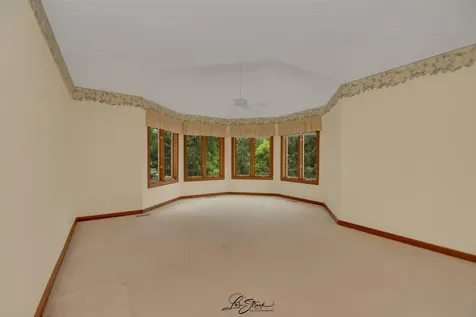542 West Rosiland Drive Palatine IL 60074