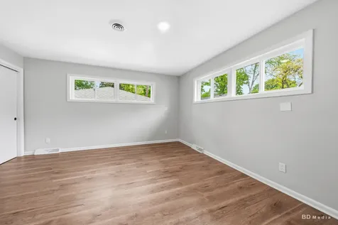 521 Cowles Avenue Joliet IL 60435