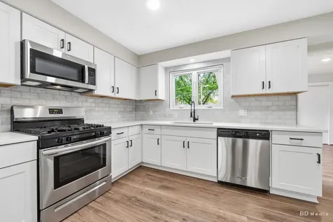 521 Cowles Avenue Joliet IL 60435