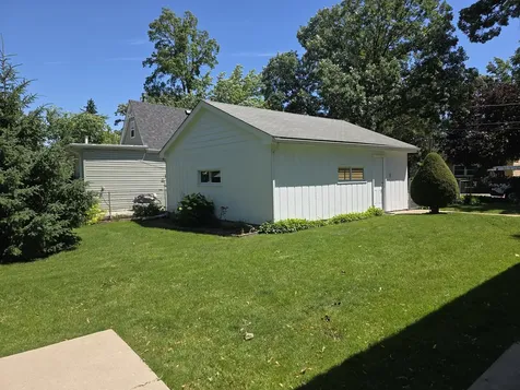 26418 North Willow Avenue Mundelein IL 60060
