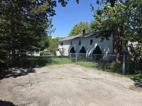26418 North Willow Avenue Mundelein IL 60060