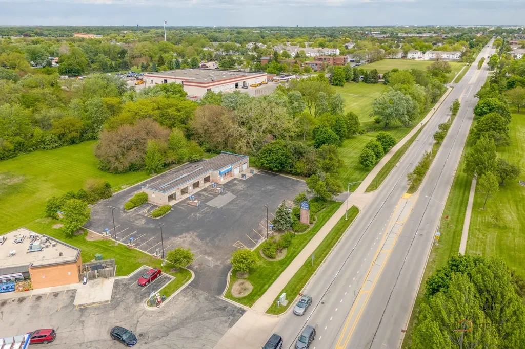 450 Lily Cache Lane Bolingbrook IL 60440