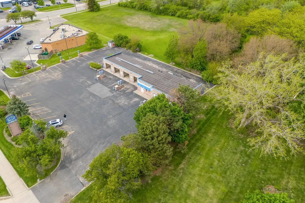 450 Lily Cache Lane Bolingbrook IL 60440