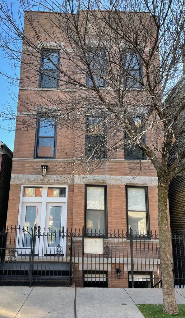 1241 North Bosworth Avenue Chicago IL 60642