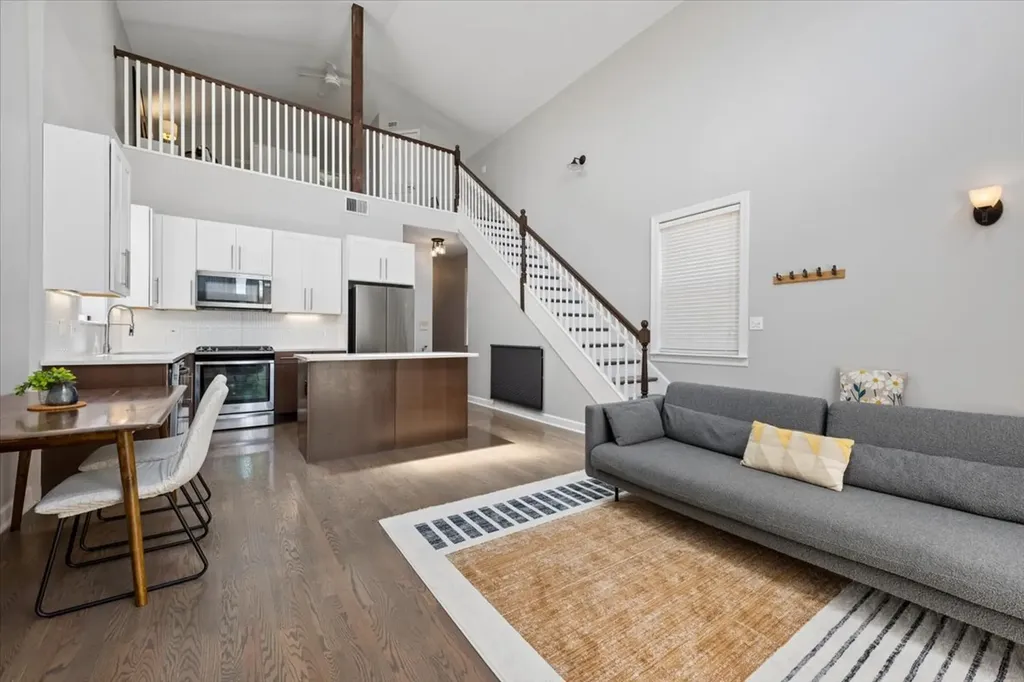 1529 West Montana Street Chicago IL 60614