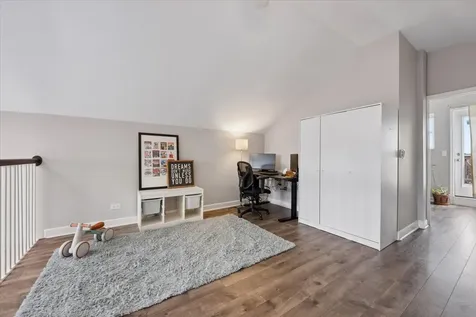 1529 West Montana Street Chicago IL 60614