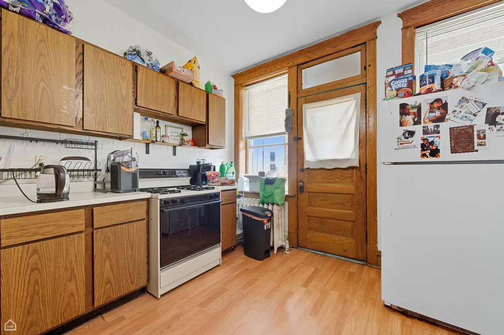 2337 North Sawyer Avenue Chicago IL 60647