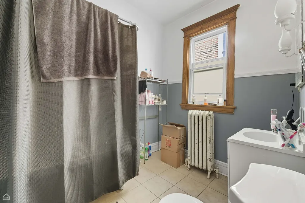 2337 North Sawyer Avenue Chicago IL 60647