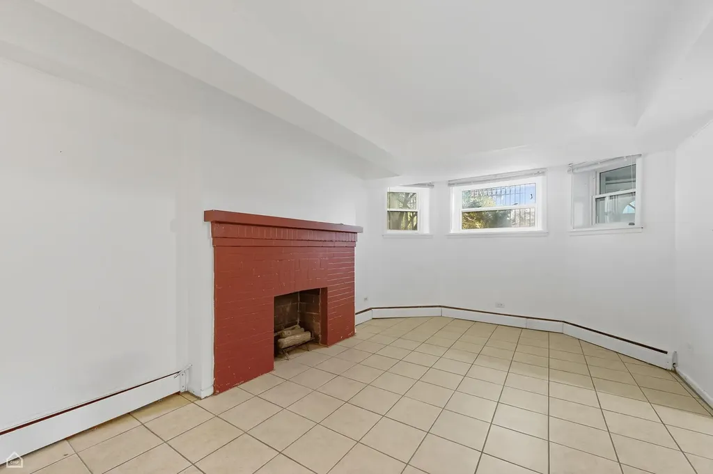 2337 North Sawyer Avenue Chicago IL 60647