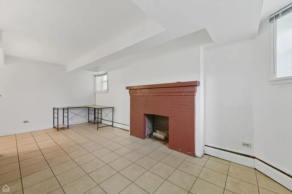 2337 North Sawyer Avenue Chicago IL 60647