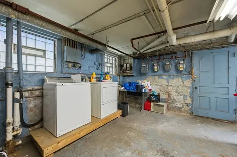 2337 North Sawyer Avenue Chicago IL 60647