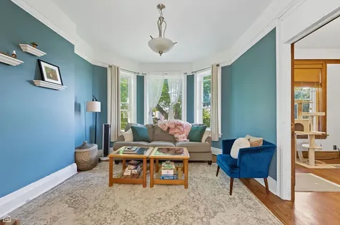 2337 North Sawyer Avenue Chicago IL 60647