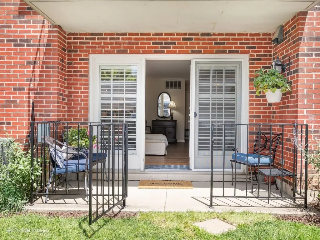 326 Park Avenue Clarendon Hills IL 60514