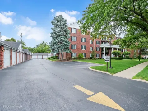 326 Park Avenue Clarendon Hills IL 60514