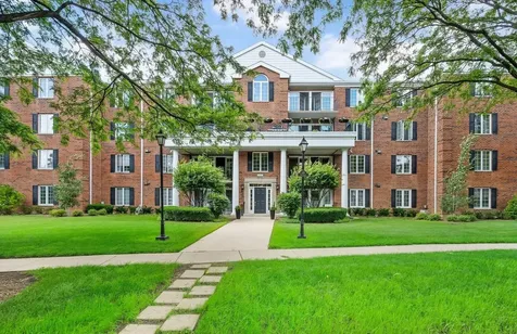 326 Park Avenue Clarendon Hills IL 60514