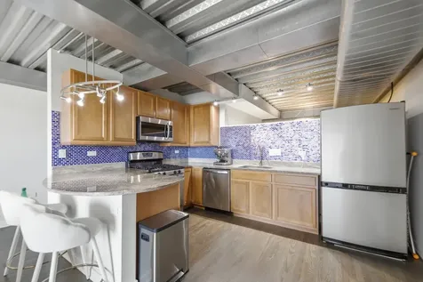 1910 South Indiana Avenue Chicago IL 60616