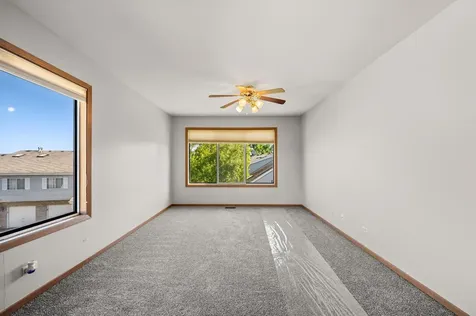 272 Park Ridge Lane Aurora IL 60504