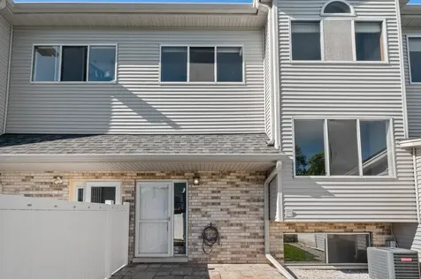 272 Park Ridge Lane Aurora IL 60504