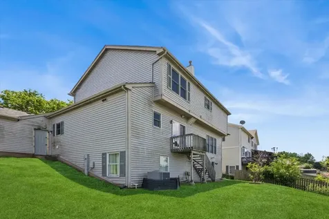 490 Flora Drive Algonquin IL 60102