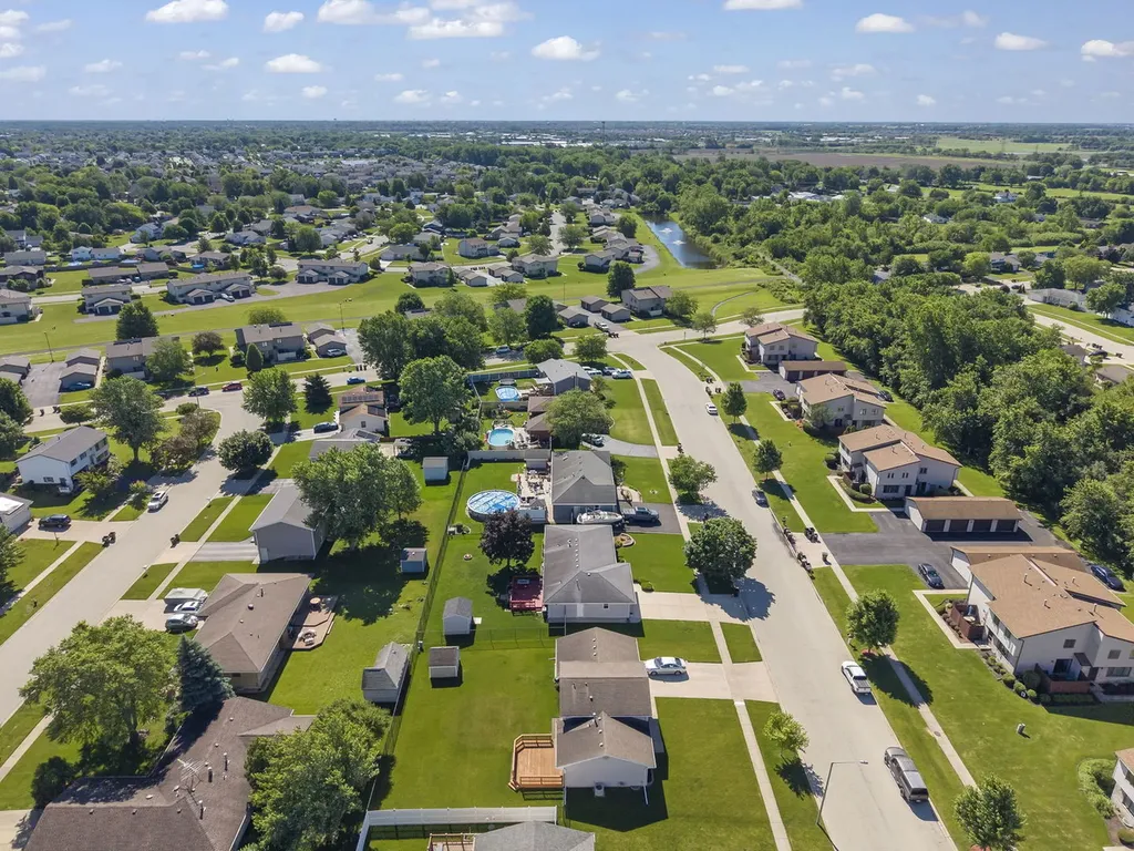 760 Bon Terre Road New Lenox IL 60451