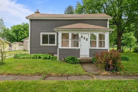 336 West Menomonie Street Belvidere IL 61008