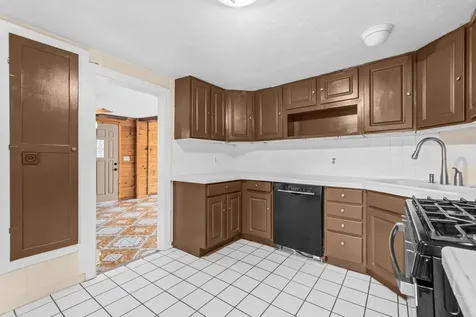 336 West Menomonie Street Belvidere IL 61008