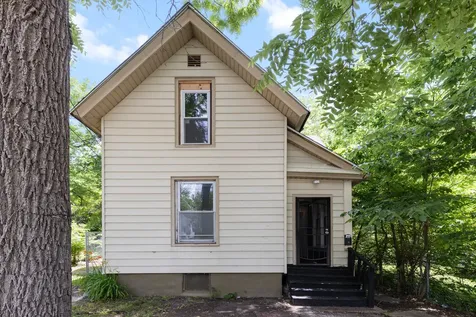 1029 Woodlawn Avenue Rockford IL 61103