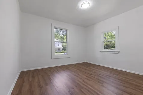 1029 Woodlawn Avenue Rockford IL 61103