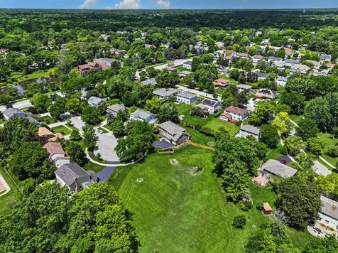 738 West Evergreen Court Palatine IL 60067