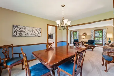 738 West Evergreen Court Palatine IL 60067