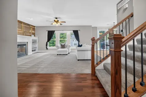 2713 Piney Run Bloomington IL 61705