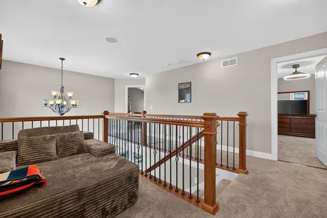 2713 Piney Run Bloomington IL 61705