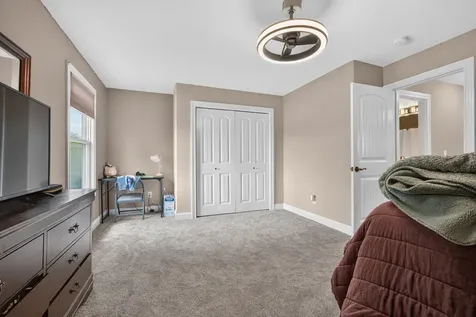 2713 Piney Run Bloomington IL 61705