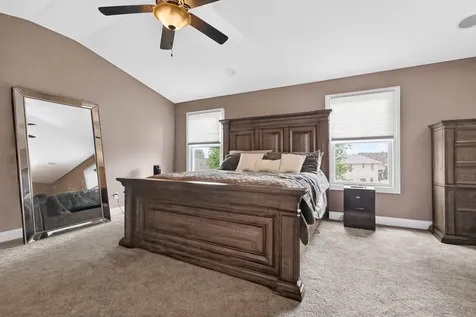 2713 Piney Run Bloomington IL 61705