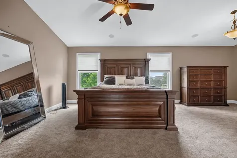 2713 Piney Run Bloomington IL 61705