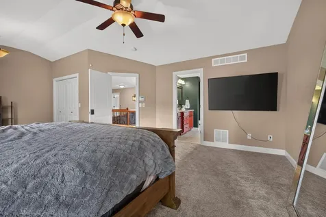 2713 Piney Run Bloomington IL 61705