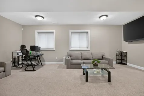 2713 Piney Run Bloomington IL 61705