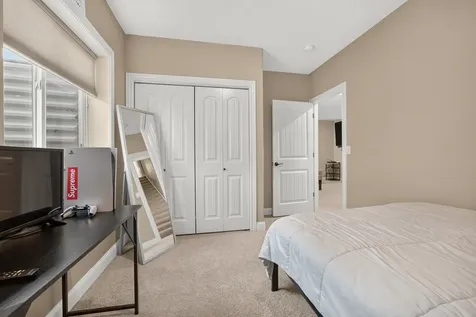 2713 Piney Run Bloomington IL 61705
