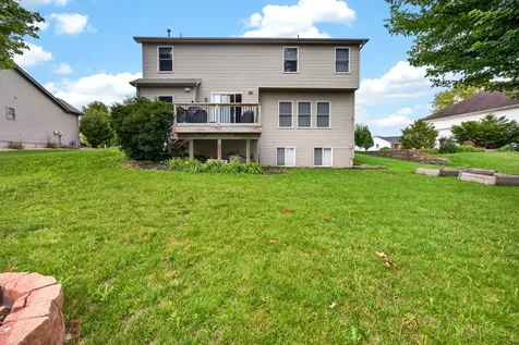 2713 Piney Run Bloomington IL 61705