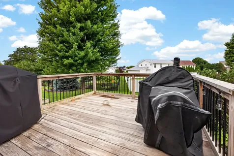 2713 Piney Run Bloomington IL 61705