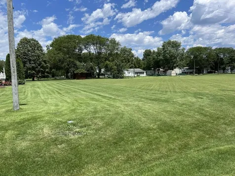 314 Kellerhal Drive Cissna Park IL 60924