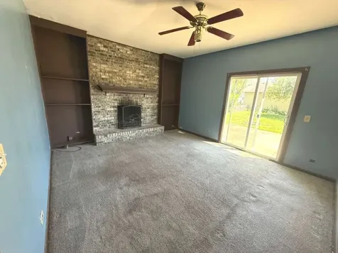 983 Valleyview Drive Bartlett IL 60103