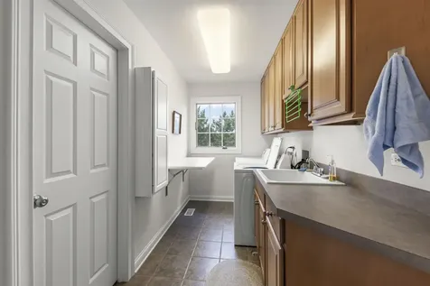 41W102 Oak Hills Court Elburn IL 60119