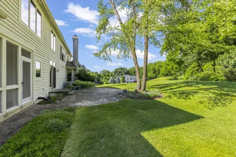 41W102 Oak Hills Court Elburn IL 60119