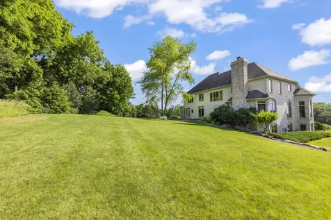41W102 Oak Hills Court Elburn IL 60119