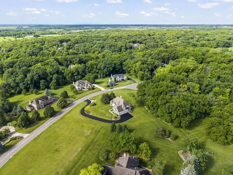 41W102 Oak Hills Court Elburn IL 60119