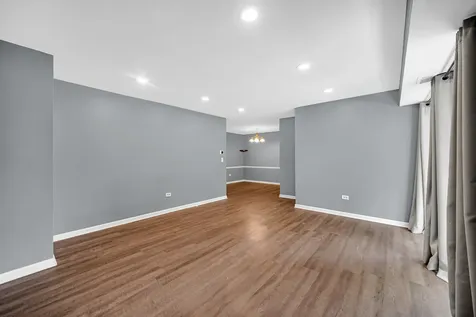 1575 Sandpebble Drive Wheeling IL 60090