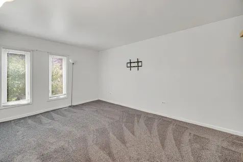 1575 Sandpebble Drive Wheeling IL 60090