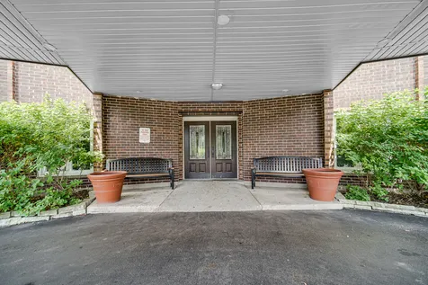 1575 Sandpebble Drive Wheeling IL 60090