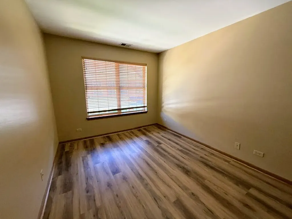 5 Dewalt Court Elmhurst IL 60126